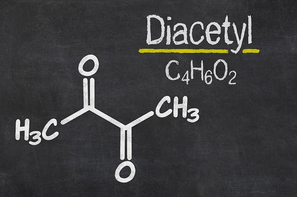 Schiefertafel mit der chemischen Formel von Diacetyl